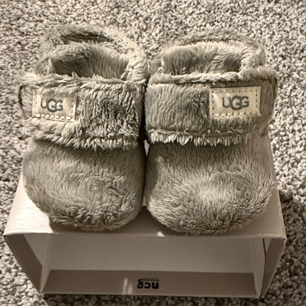 UGG Soft Gray Infant Booties - Picture 3 of 5
